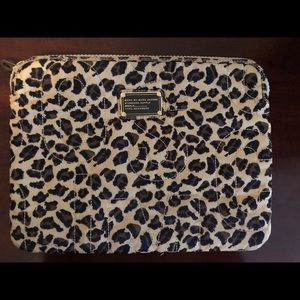 Marc Jacobs leopard print laptop case!
